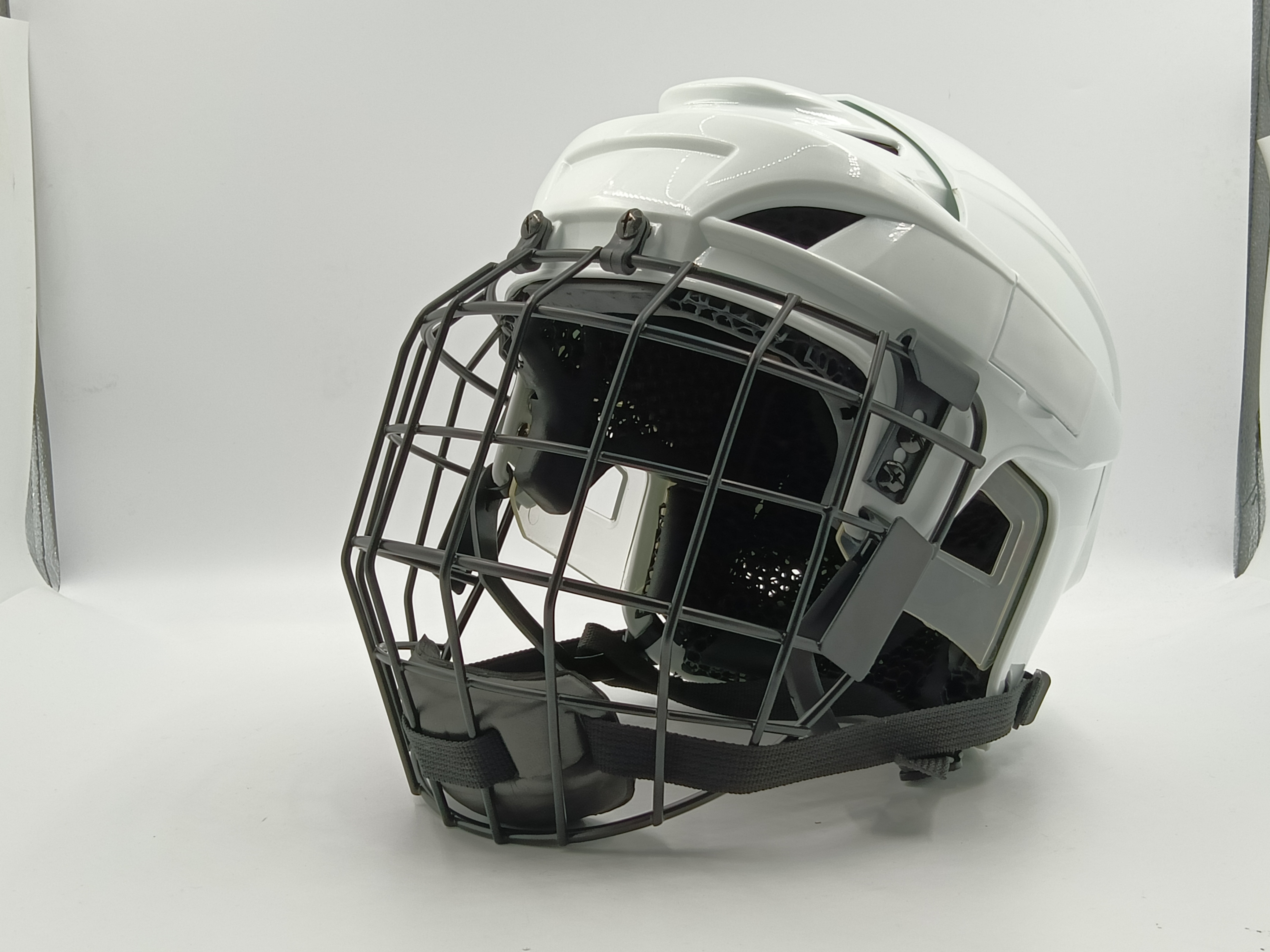 (အသစ်) GY သည် Revolutionary 3D Lattice Printing Technology ဖြင့် Ice Hockey Masks ကို တော်လှန်သည်
